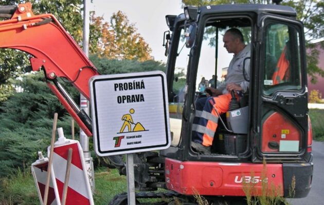 OBRAZEM: Cyklostezka pod Labským mostem bude mít nový povrch