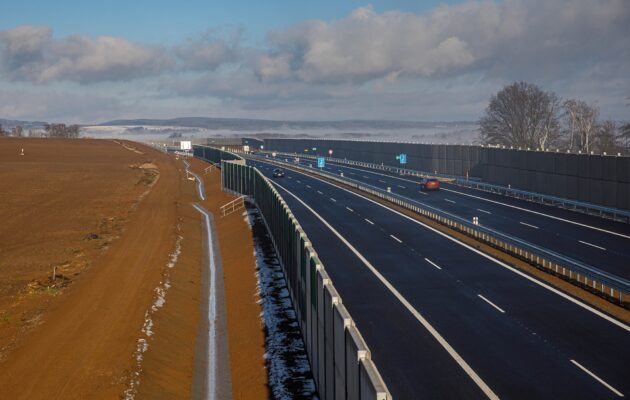 Otevření dálnice D11 HK - Jaroměř (Foto: Michal Fanta)