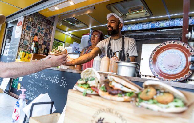 Festival jídla Food Truck Fest naservíroval světové chutě a parádní atmosféru