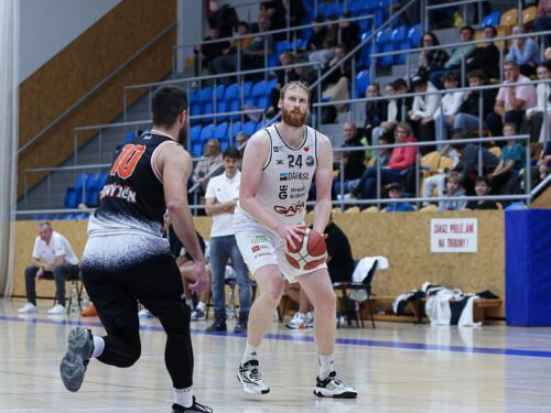 Hradec stále hledá v první lize přemožitele, Opavu přejel 108:75