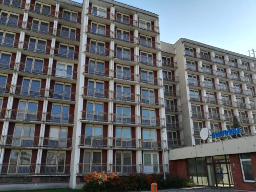 Zastupitelé schválili prodej bývalé nemocniční ubytovny. Na opravu nemá město peníze